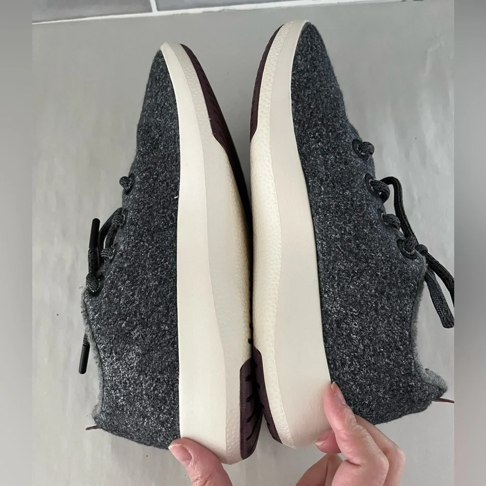 Allbirds Women's Wool Runners Charcoal Grey with White Sole Women’s Size 9
